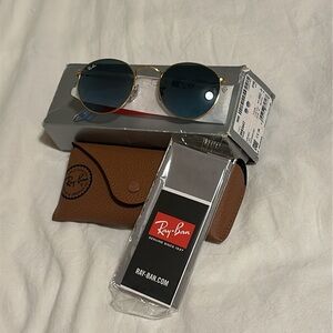 Ray-Ban Round Sunglasses - Gold Frame with Blue Lenses